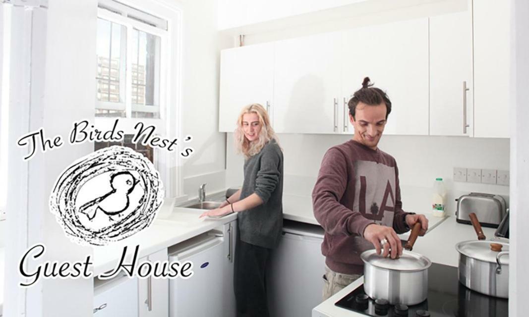 The Birds Nest Hostel Лондон Экстерьер фото
